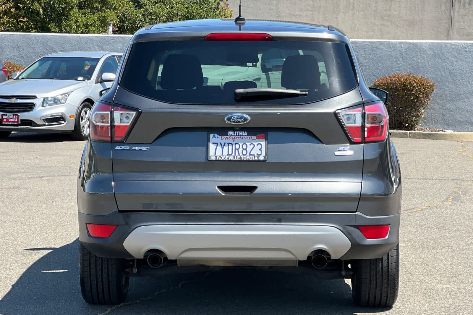 Used 2017 Ford Escape SE FWD image 8