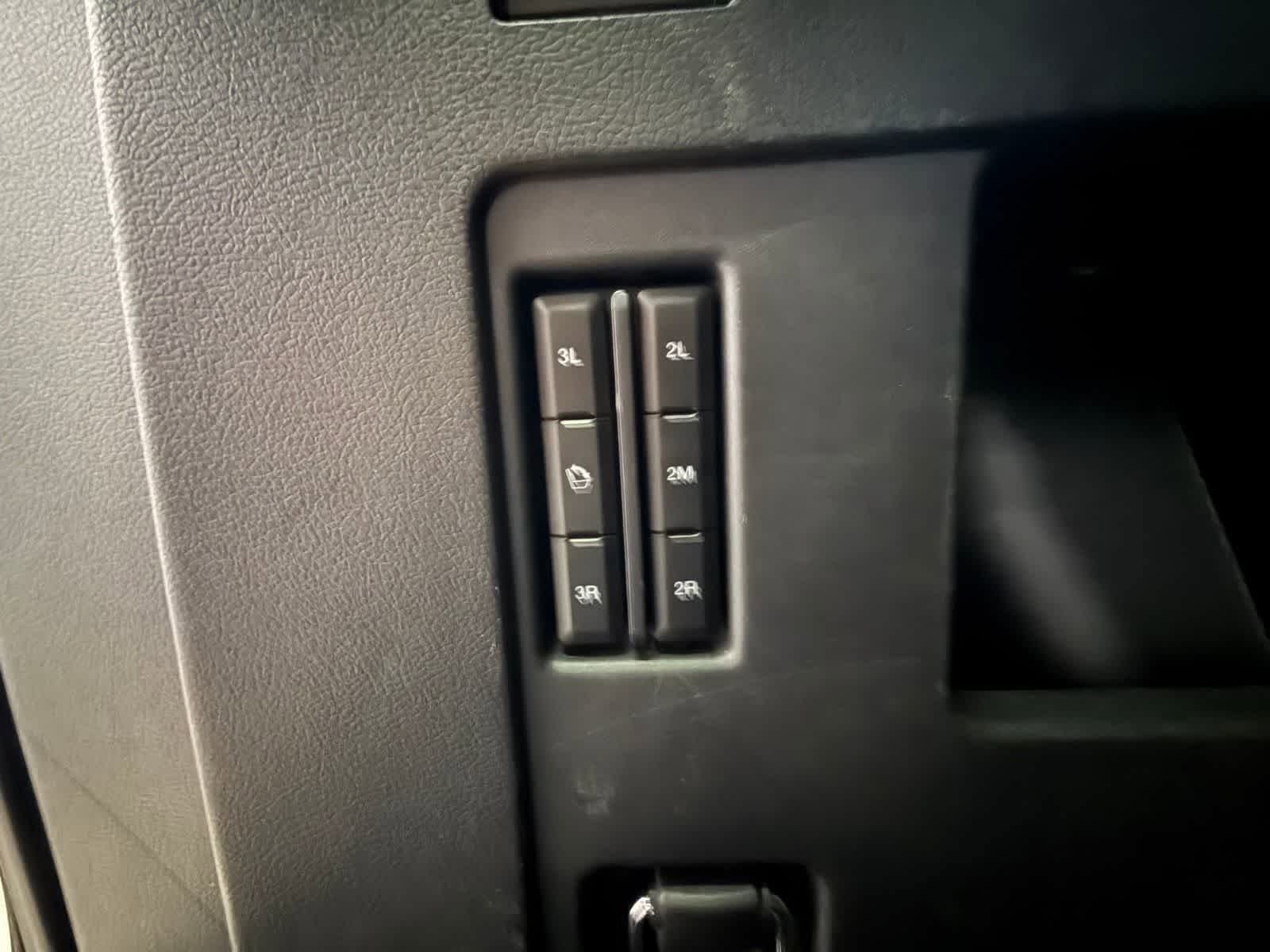 Used 2022 Ford Expedition Max Limited AWD/4WD image 20