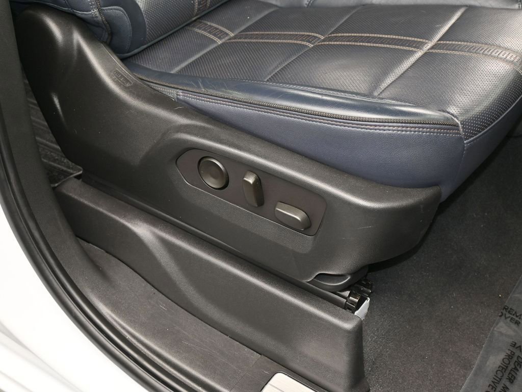 Used 2022 Chevrolet Silverado 1500 High Country image 63