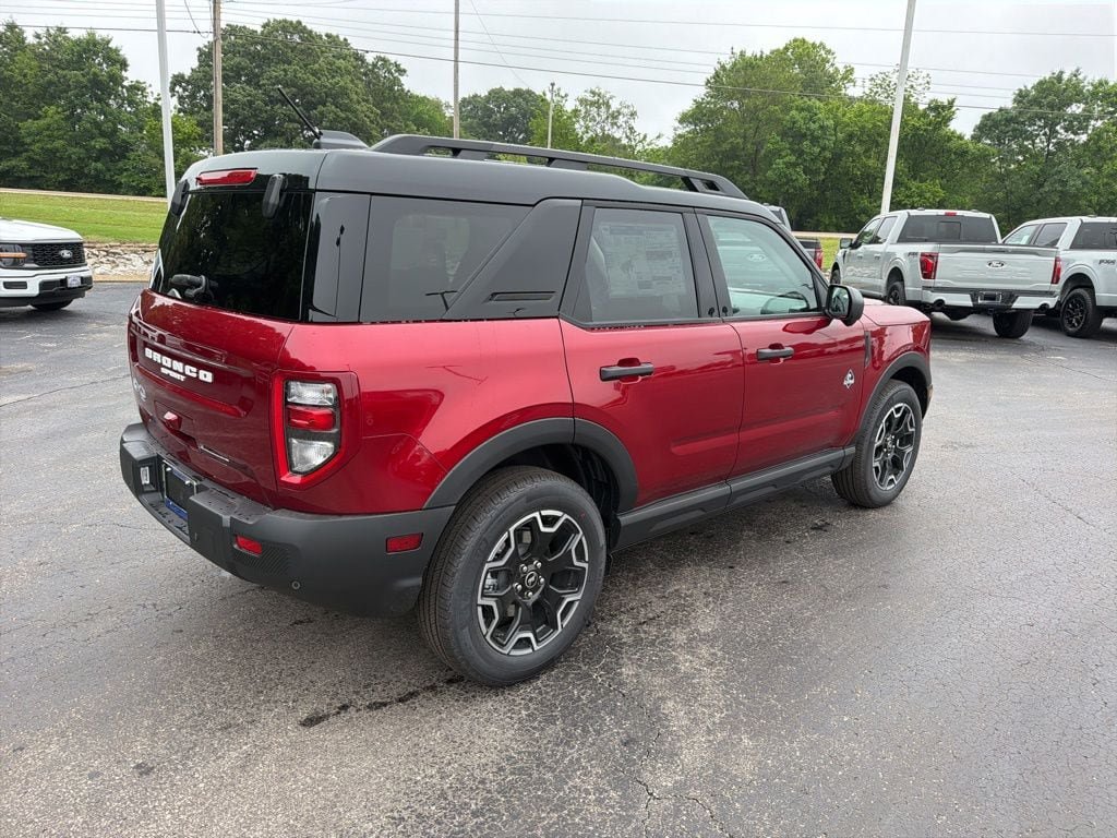 New 2026 Ford Bronco Sport Outer Banks w/ Outer Banks Tech Package+ AWD/4WD image 3