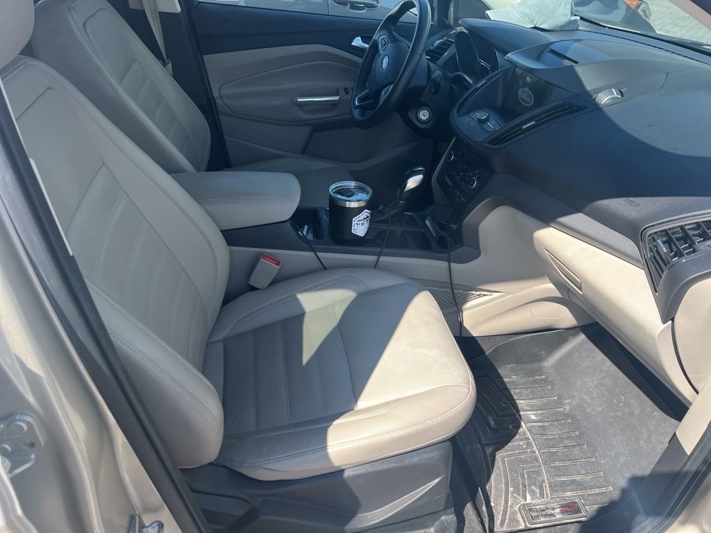 Used 2018 Ford Escape SEL FWD image 5