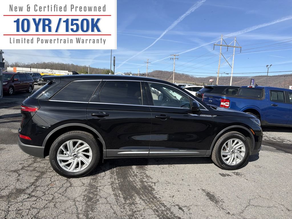 Used 2025 Lincoln Corsair FWD w/ Towing Package image 5