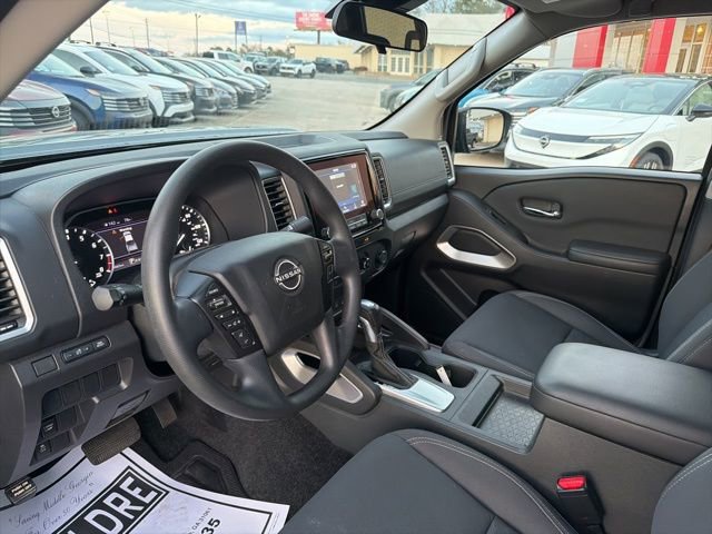 Used 2023 Nissan Frontier SV w/ Tow Package image 11