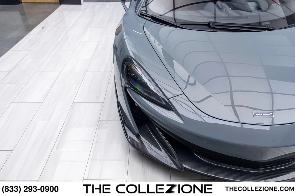 Used 2019 McLaren 600LT RWD image 4