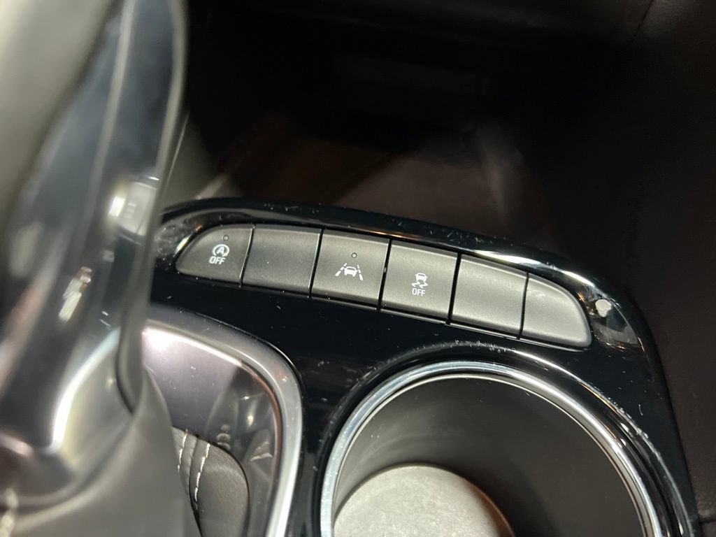 Used 2025 Buick Encore GX Preferred FWD image 25