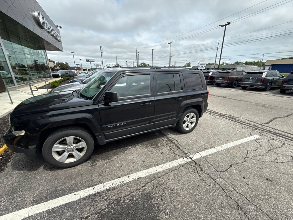 Used 2014 Jeep Patriot Sport w/ Power Value Group FWD image 1