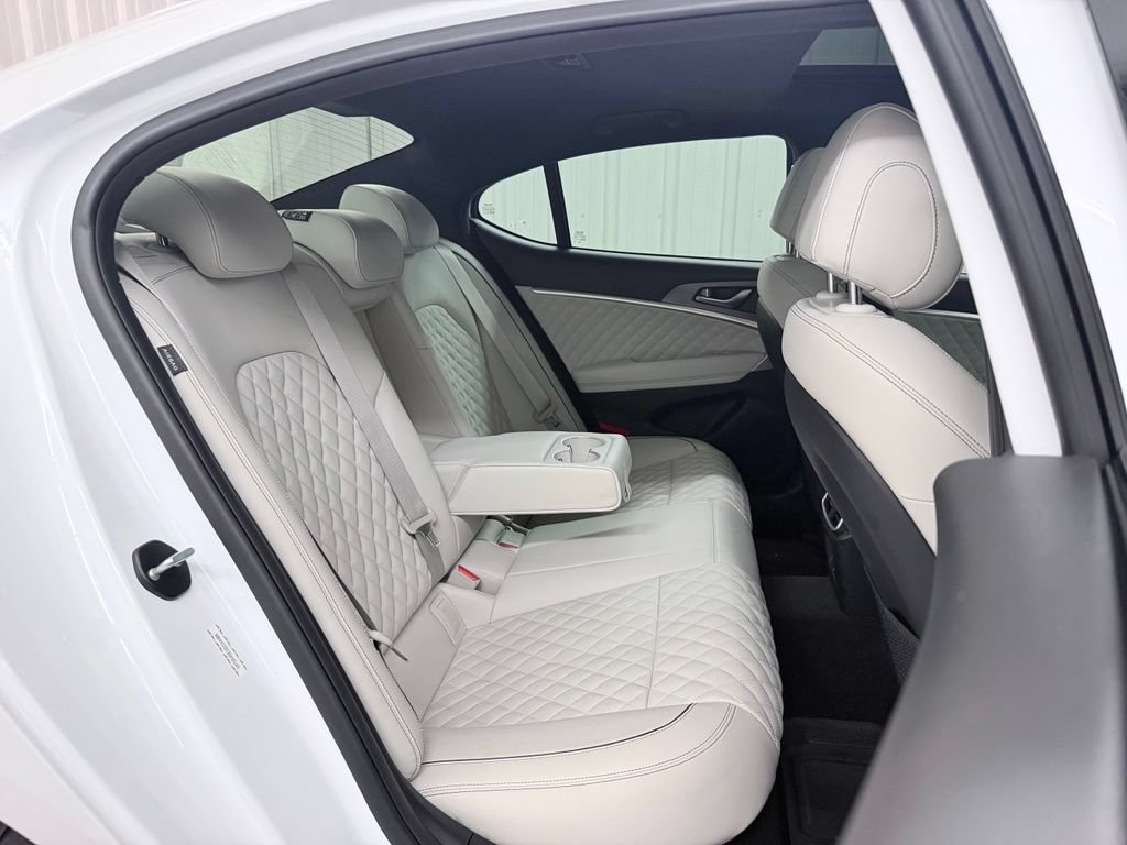 Used 2025 Genesis G70 3.3T Advanced w/ Sport Prestige Package RWD image 41