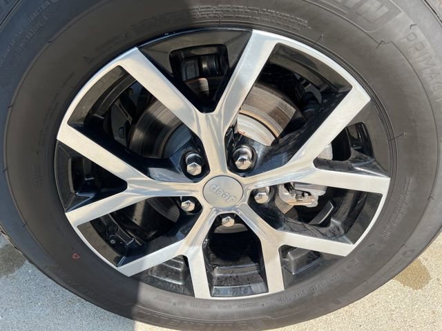 Used 2024 Jeep Grand Cherokee Limited w/ Trailer Tow Package AWD/4WD image 10