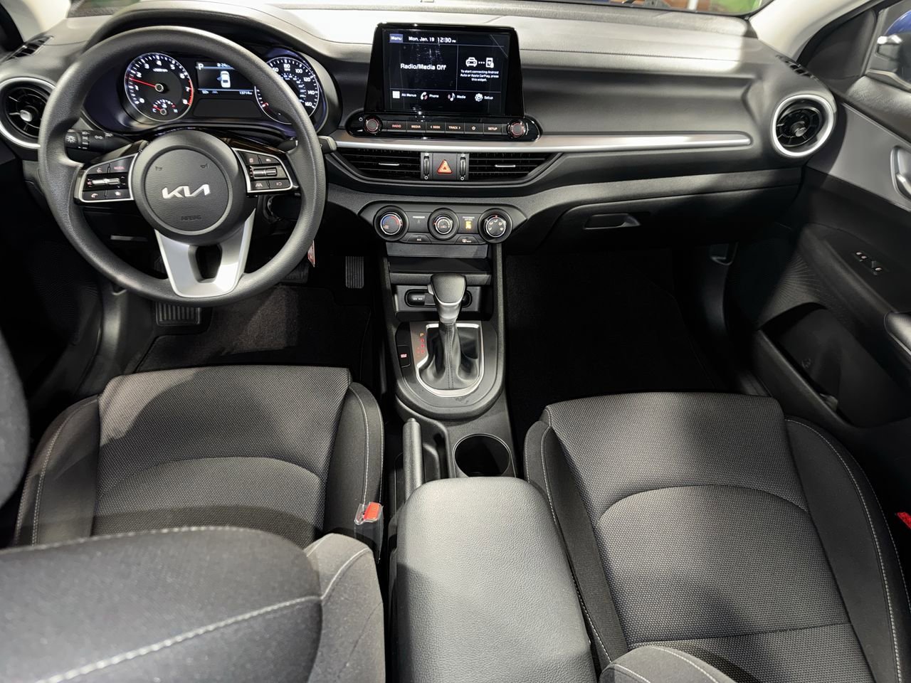 Certified 2023 Kia Forte LXS image 15