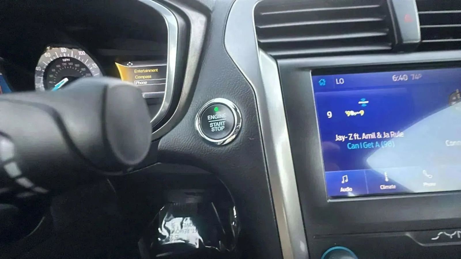 Used 2020 Ford Fusion SEL FWD image 4