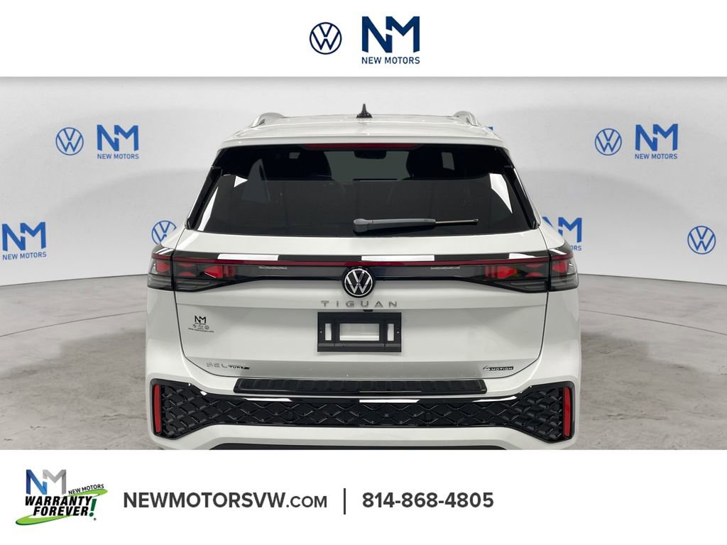 New 2026 Volkswagen Tiguan SEL R-Line image 3