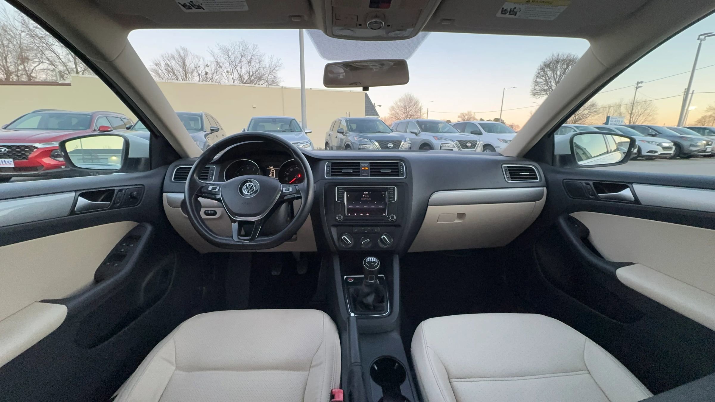 Used 2017 Volkswagen Jetta SE image 11