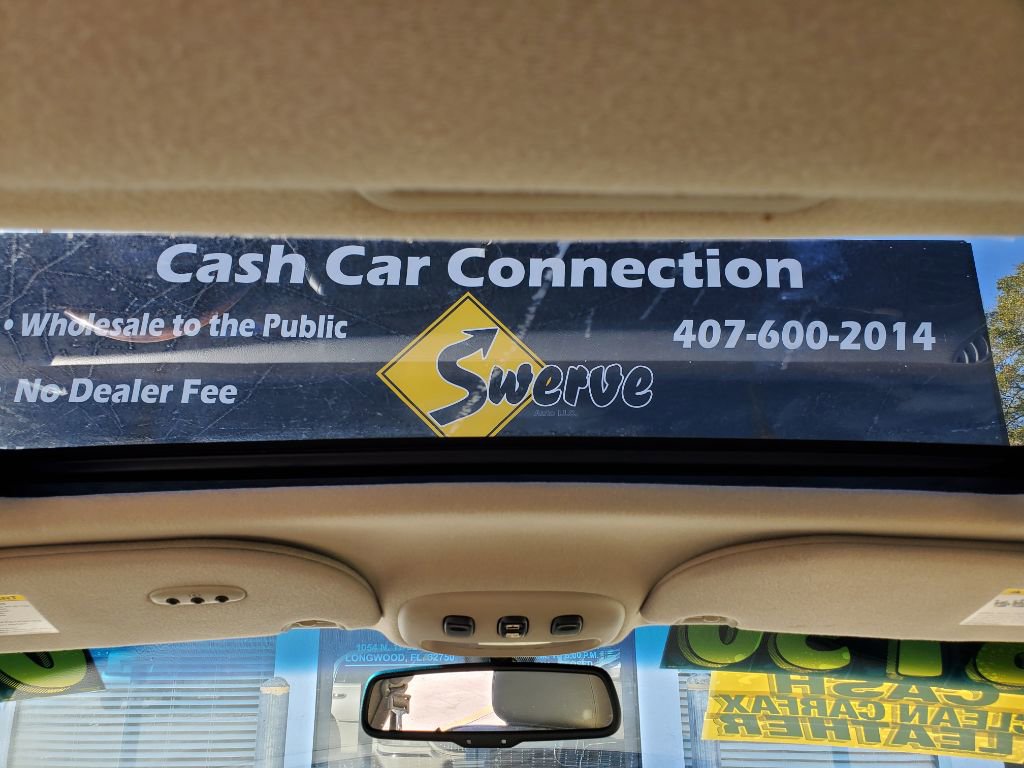 Used 2006 Lincoln Town Car Signature Limited image 31