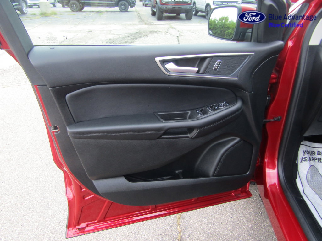 Certified 2024 Ford Edge SEL w/ Convenience Package AWD/4WD image 16