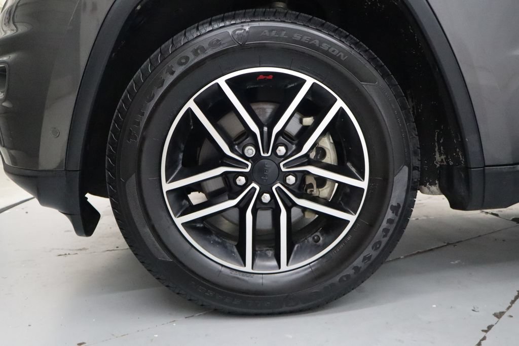 Used 2020 Jeep Grand Cherokee Trailhawk w/ Trailhawk Luxury Group AWD/4WD image 9