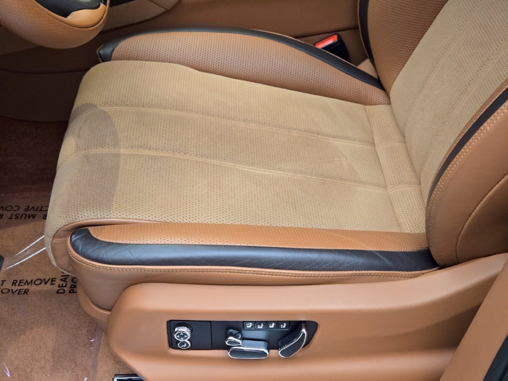 Certified 2023 Bentley Bentayga Speed AWD/4WD image 29