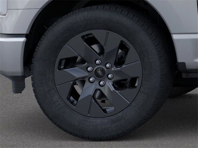 New 2025 Ford F150 Lightning Flash image 19