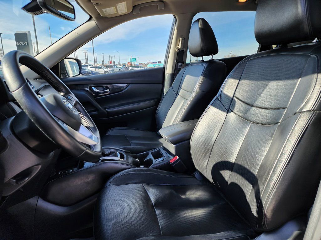 Used 2020 Nissan Rogue SL image 10