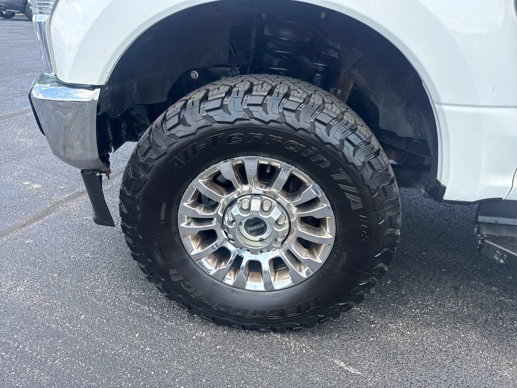 Used 2022 Ford F350 XLT w/ XLT Premium Package AWD/4WD image 16