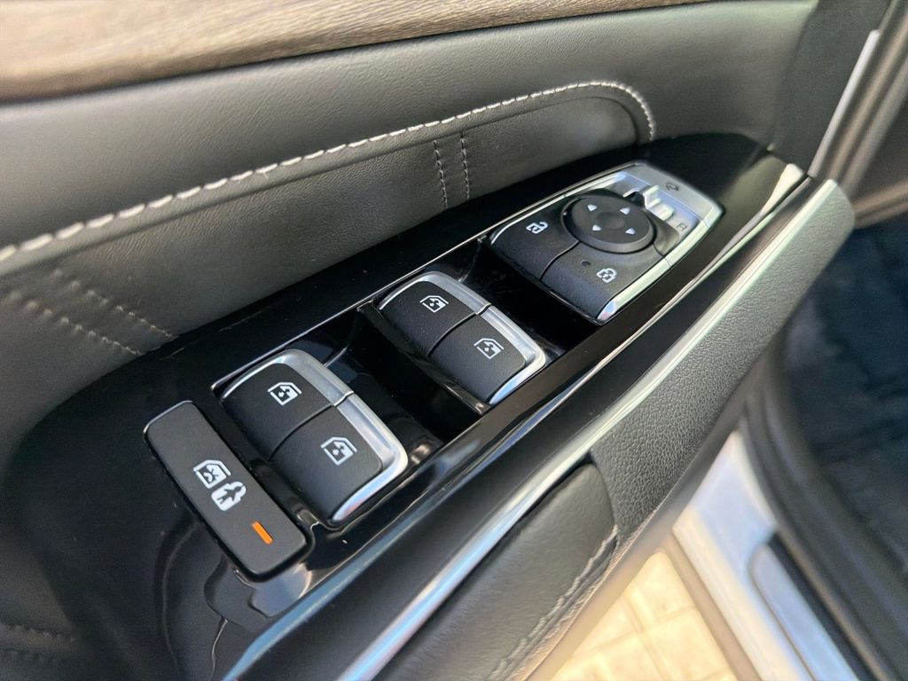 Used 2023 Kia Sorento SX Prestige image 11