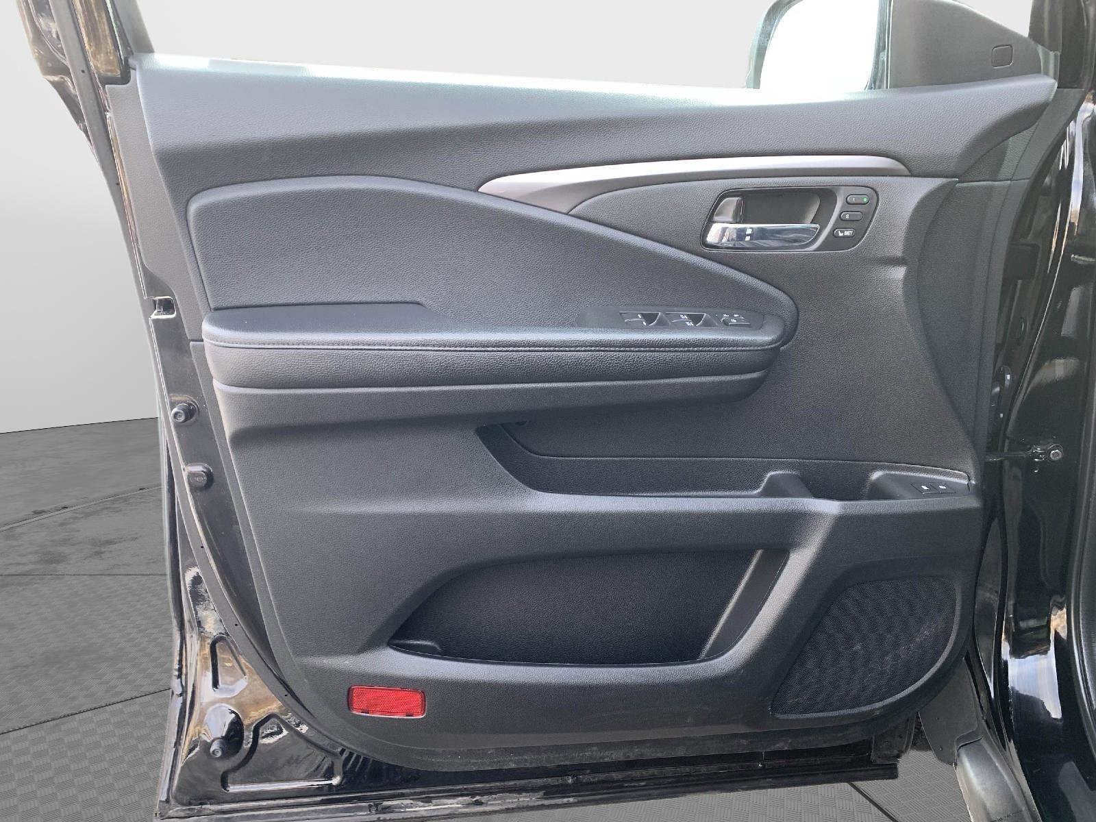 Used 2022 Honda Pilot EX-L image 11