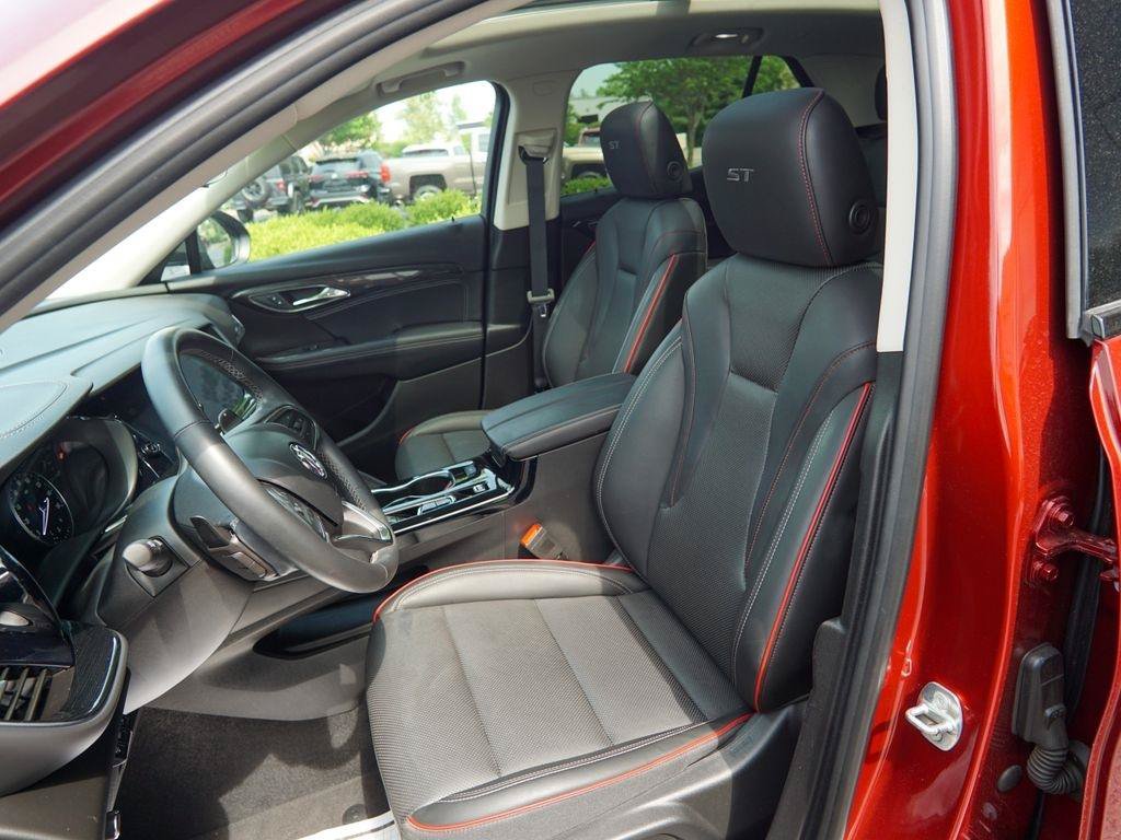 Used 2022 Buick Envision Essence w/ Technology Package II FWD image 22