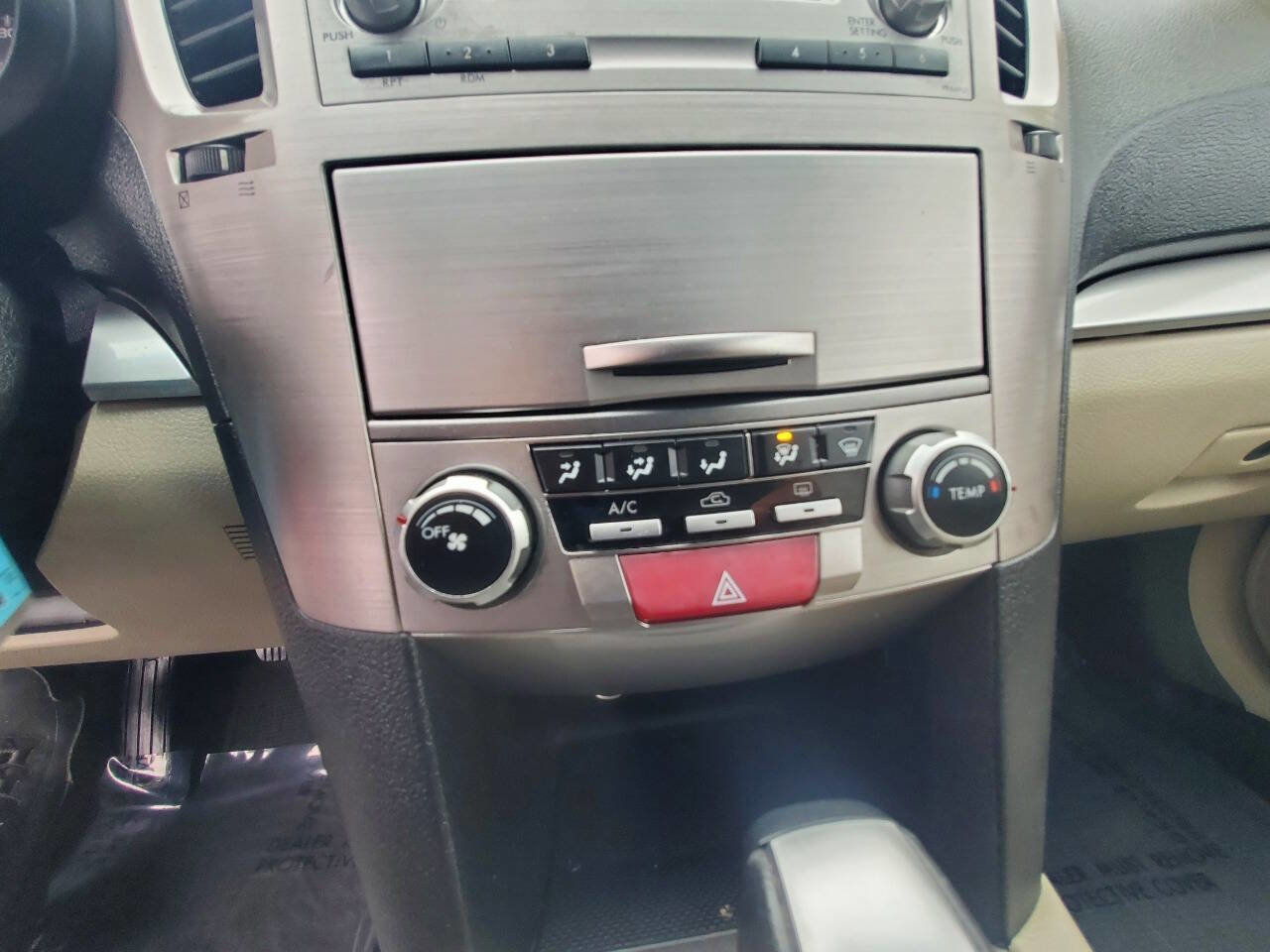 Used 2014 Subaru Outback 2.5i Premium AWD/4WD image 19