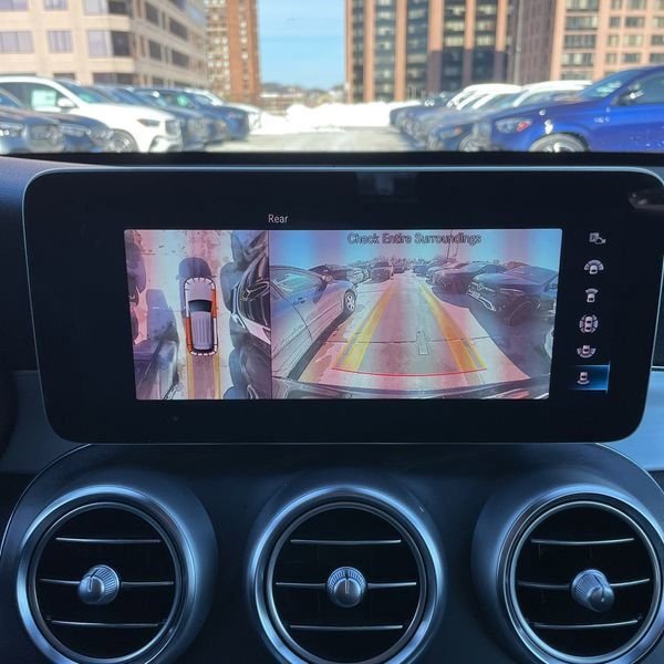 Used 2022 Mercedes-Benz GLC 300 4MATIC image 18