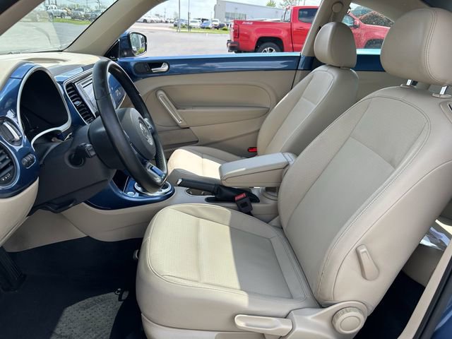 Used 2019 Volkswagen Beetle 2.0T SE FWD image 22