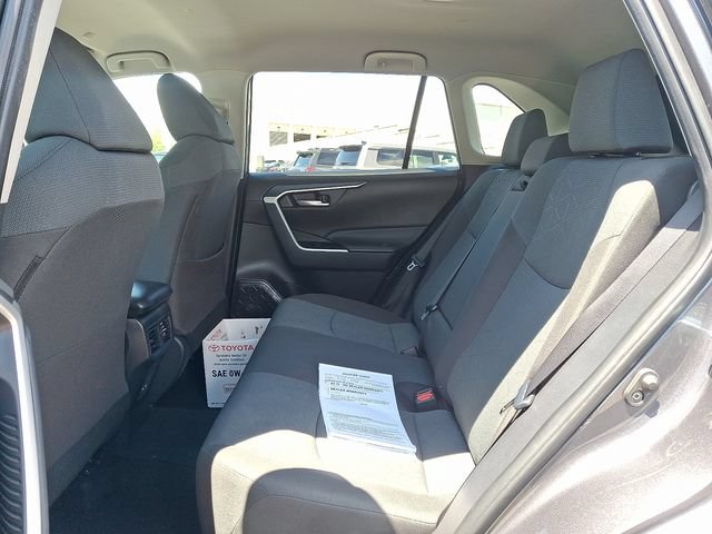 Used 2025 Toyota RAV4 XLE AWD/4WD image 10