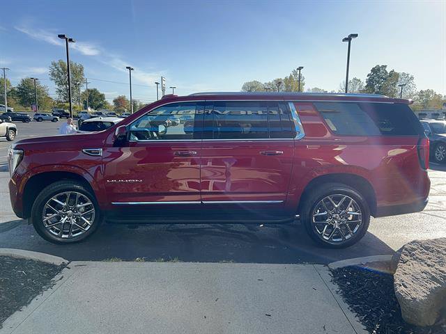 New 2027 GMC Yukon XL Elevation w/ Technology Package AWD/4WD image 5
