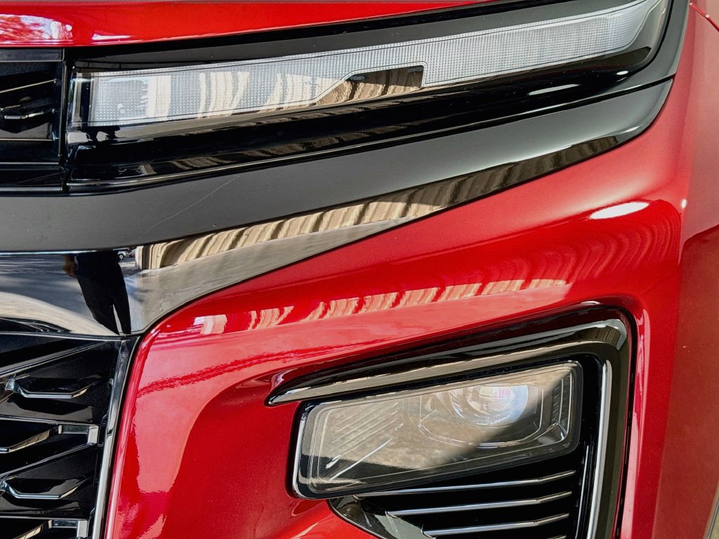 Used 2026 Chevrolet Traverse RS w/ LPO, Floor Liner Package FWD image 40