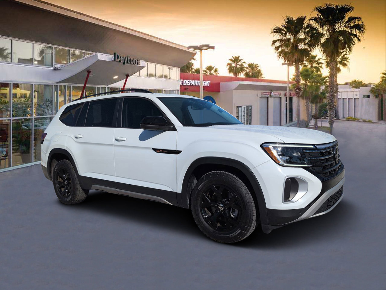 Used 2024 Volkswagen Atlas Peak Edition SE image 1