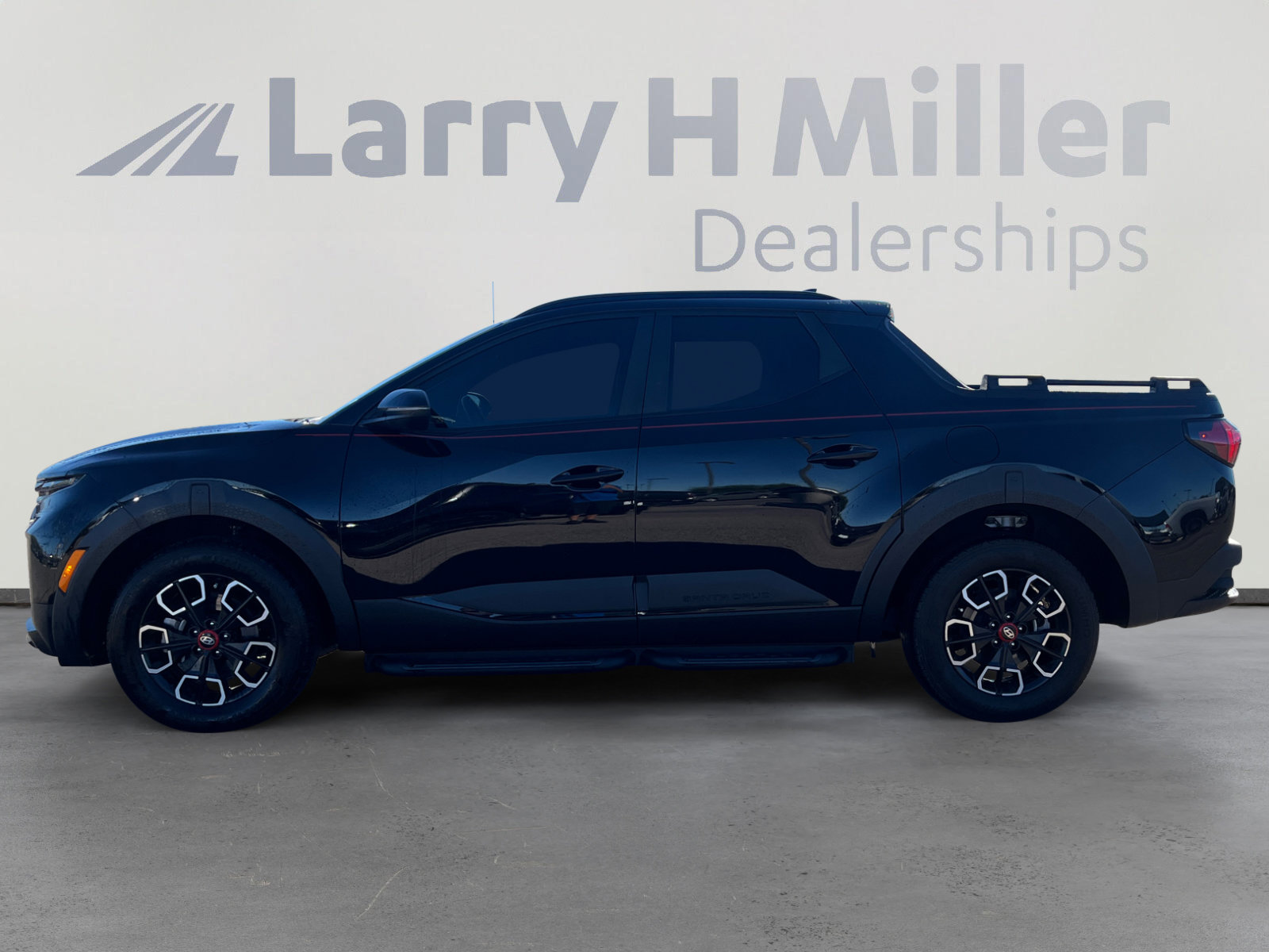 Used 2024 Hyundai Santa Cruz XRT image 2