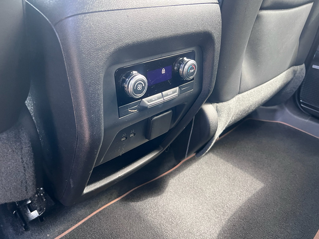 Used 2024 GMC Acadia AT4 image 14