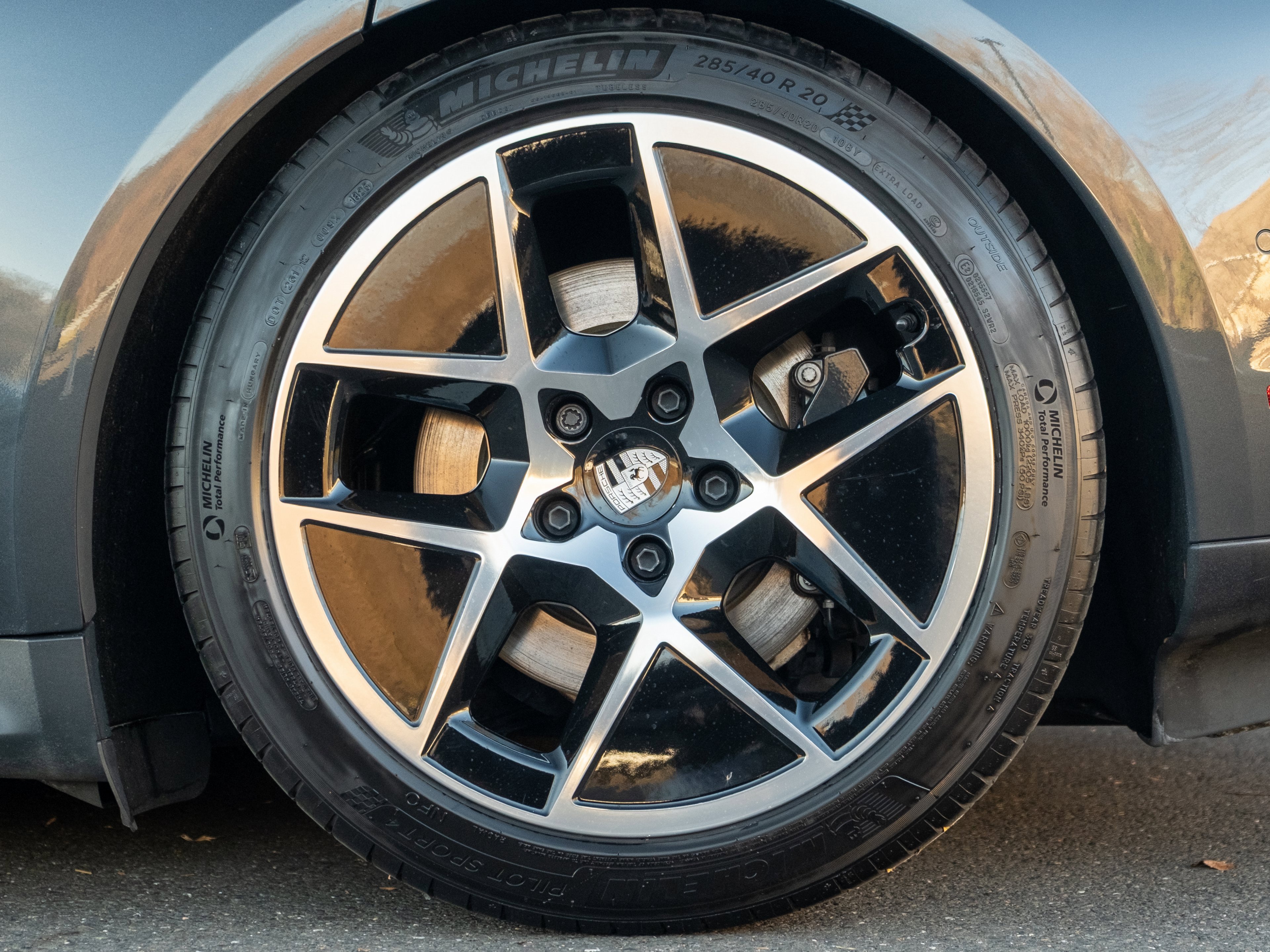 Used 2025 Porsche Taycan 4S image 13