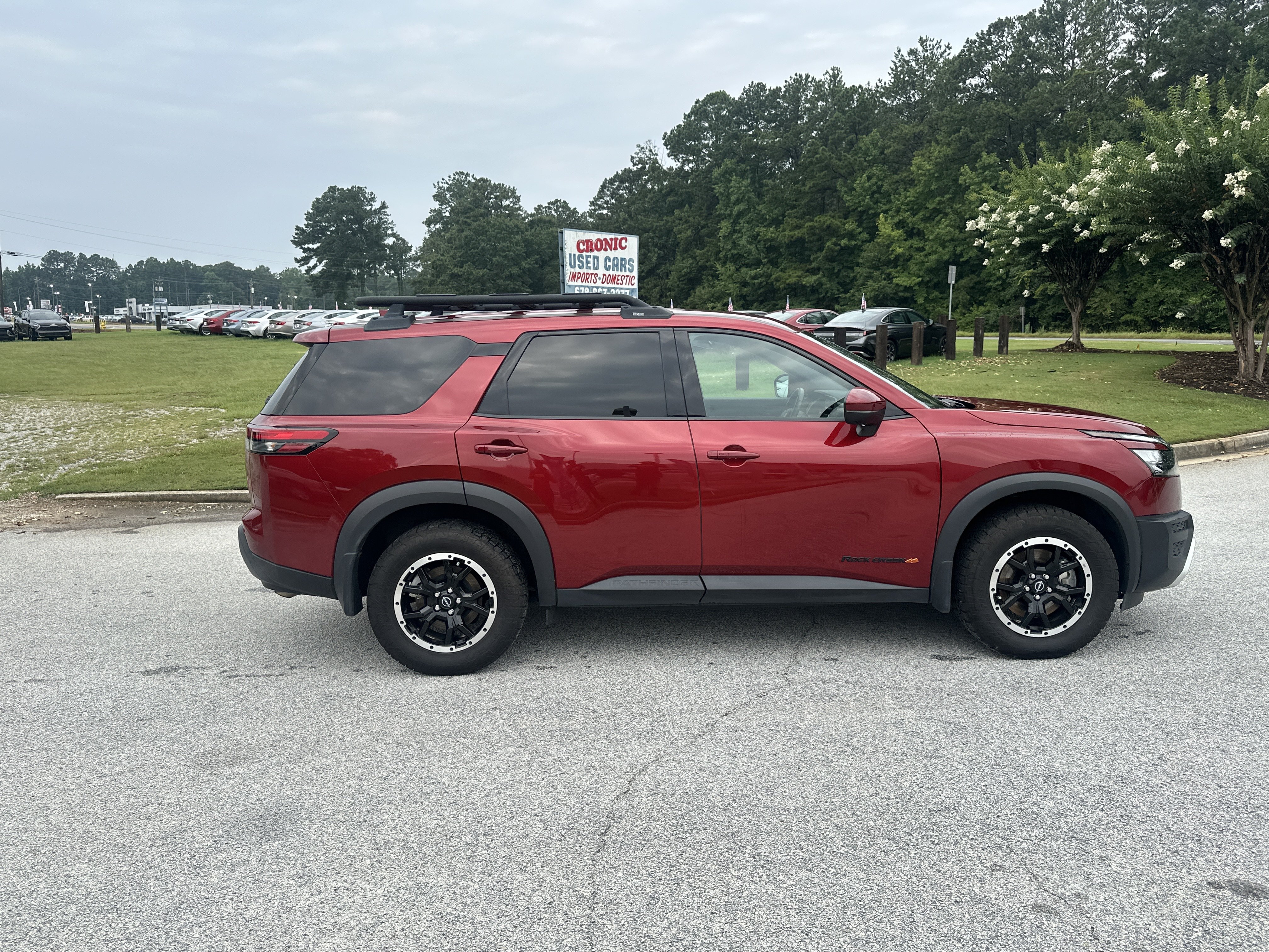 Used 2025 Nissan Pathfinder Rock Creek AWD/4WD image 4