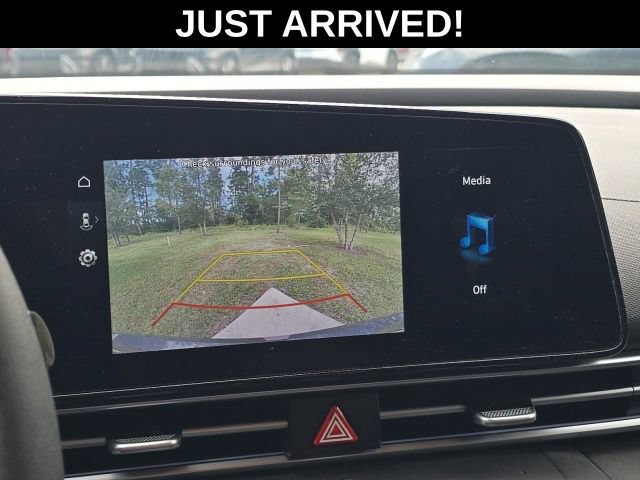 Certified 2024 Hyundai Elantra SEL FWD image 18