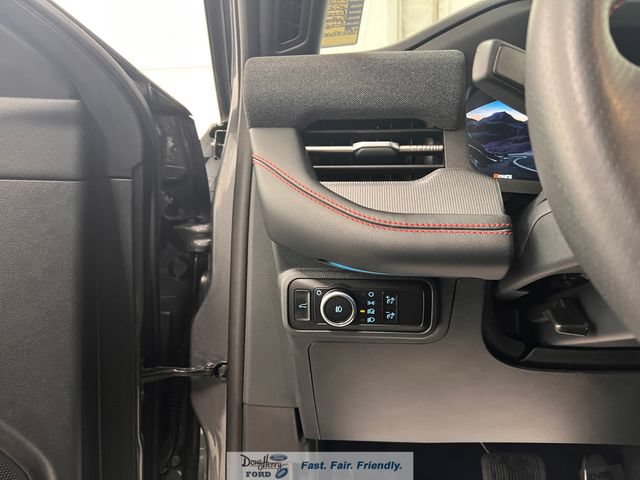 Used 2025 Ford Explorer ST-Line w/ Premium Package RWD image 26