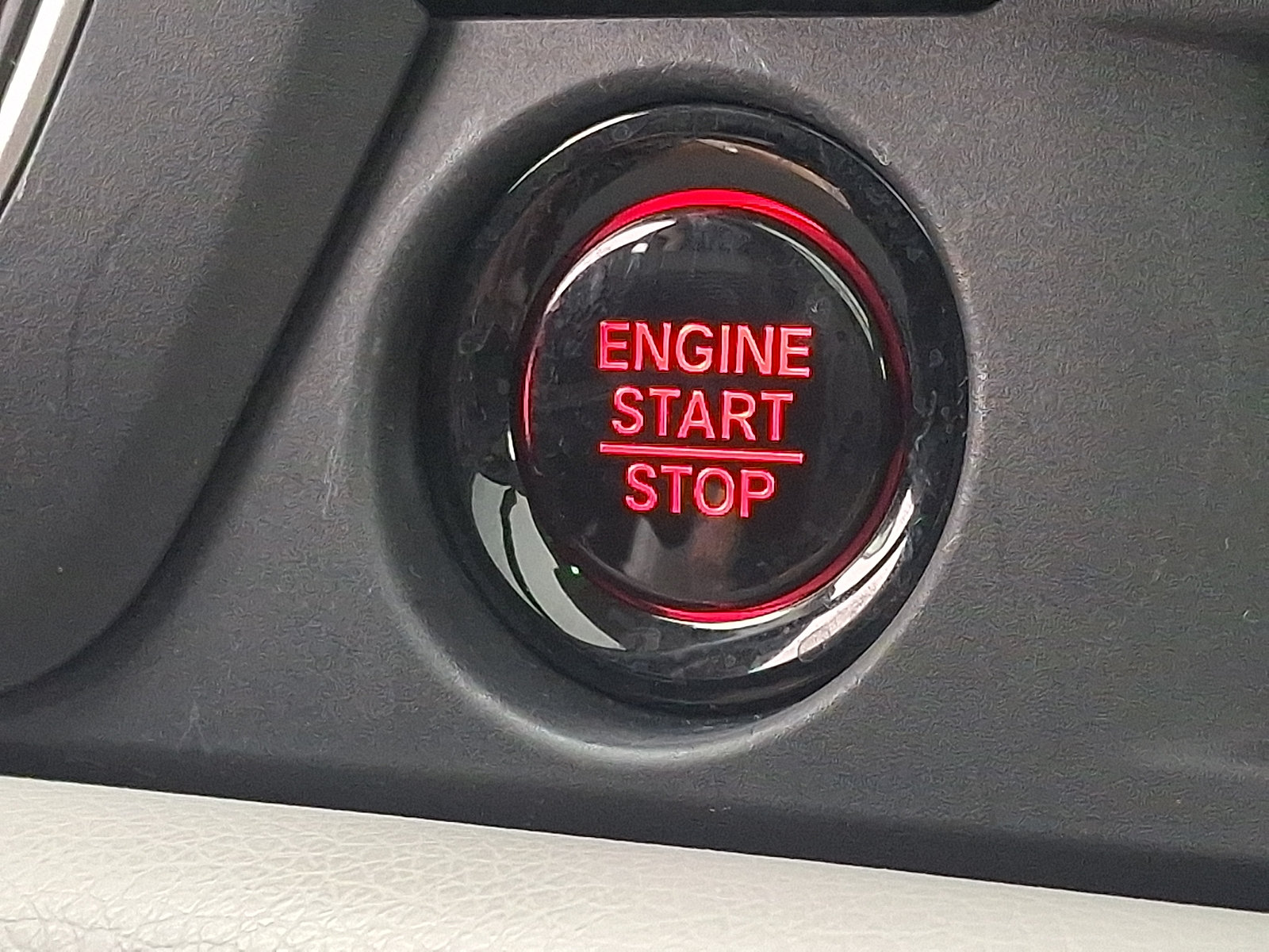 Used 2025 Honda Pilot Touring image 23