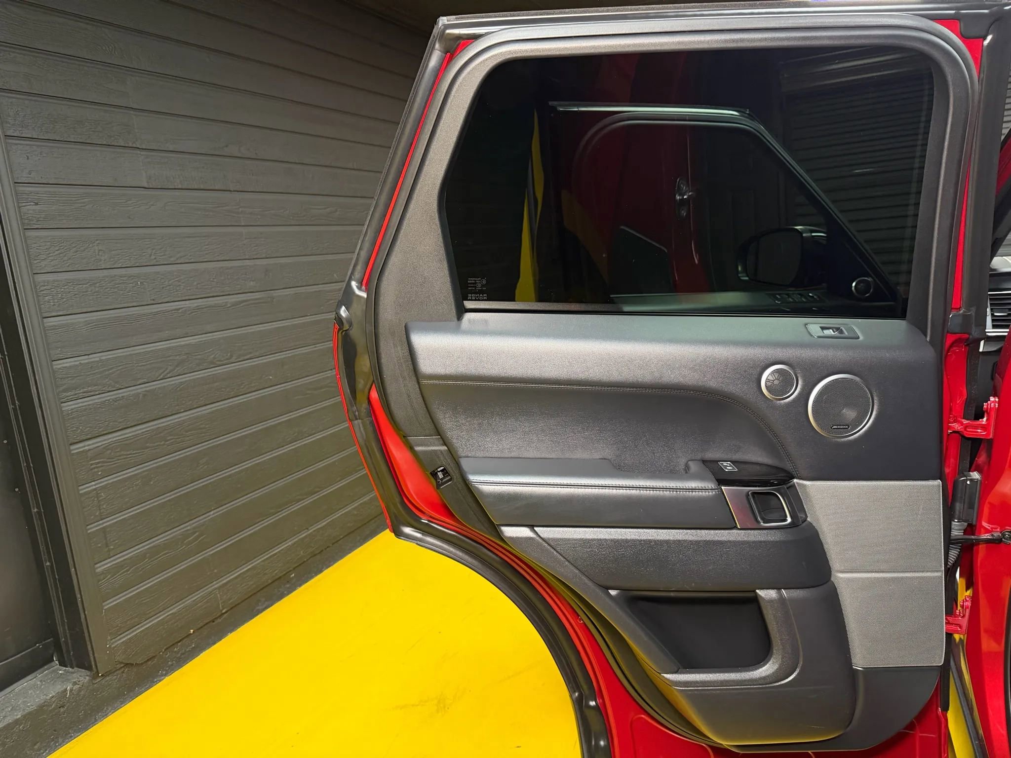 Used 2016 Land Rover Range Rover Sport Supercharged image 17