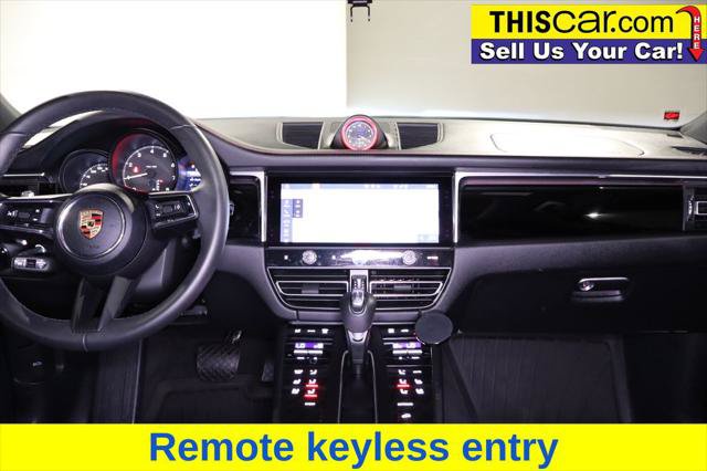 Used 2025 Porsche Macan Turbo AWD/4WD image 22