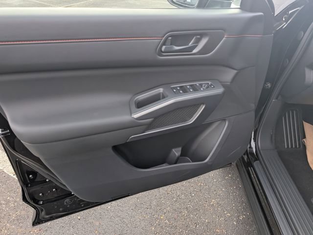 New 2026 Nissan Pathfinder Rock Creek image 15