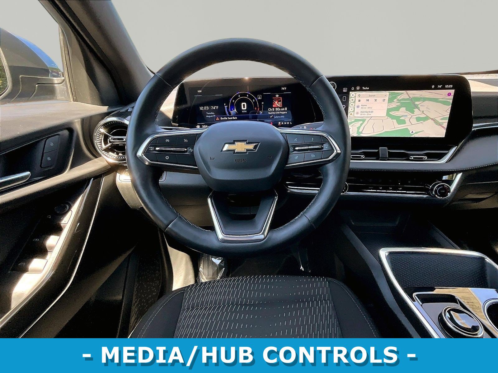 Used 2026 Chevrolet Equinox LT w/ Safety and Technology Package AWD/4WD image 8