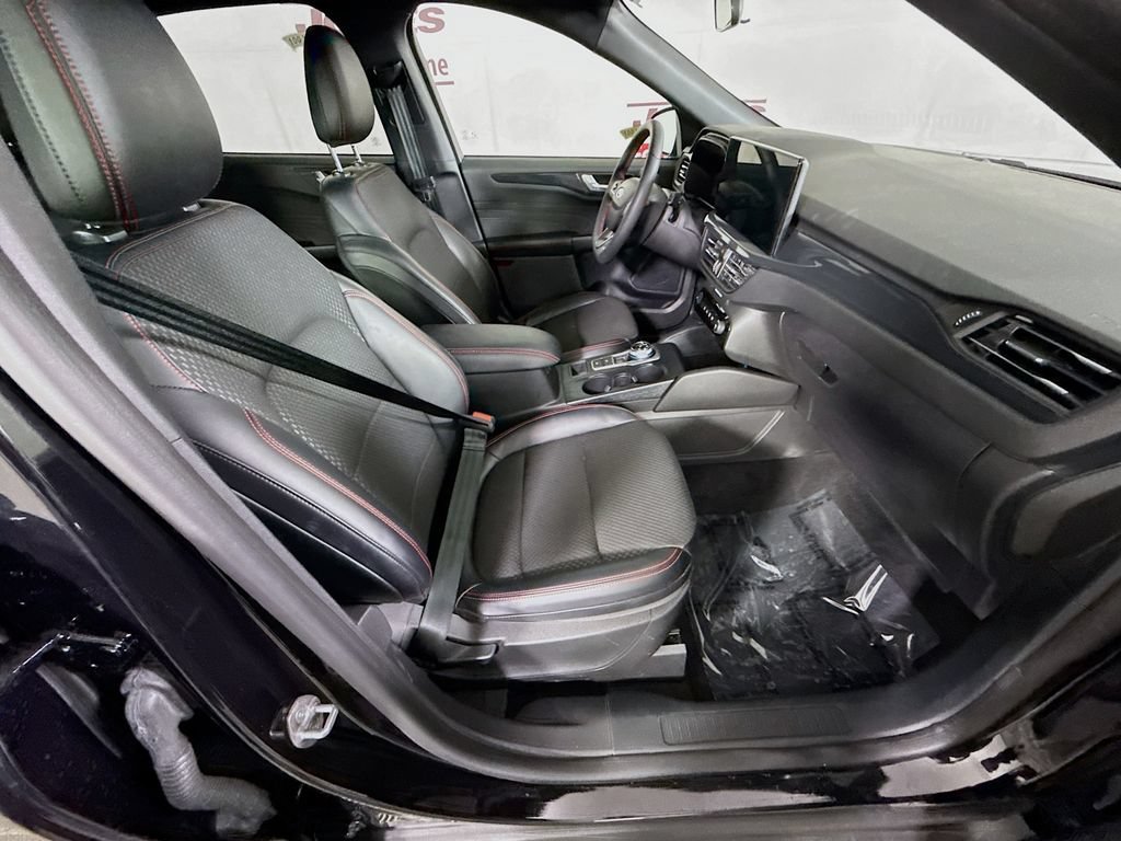 Used 2023 Ford Escape ST-Line w/ Tech Pack #1 FWD image 29