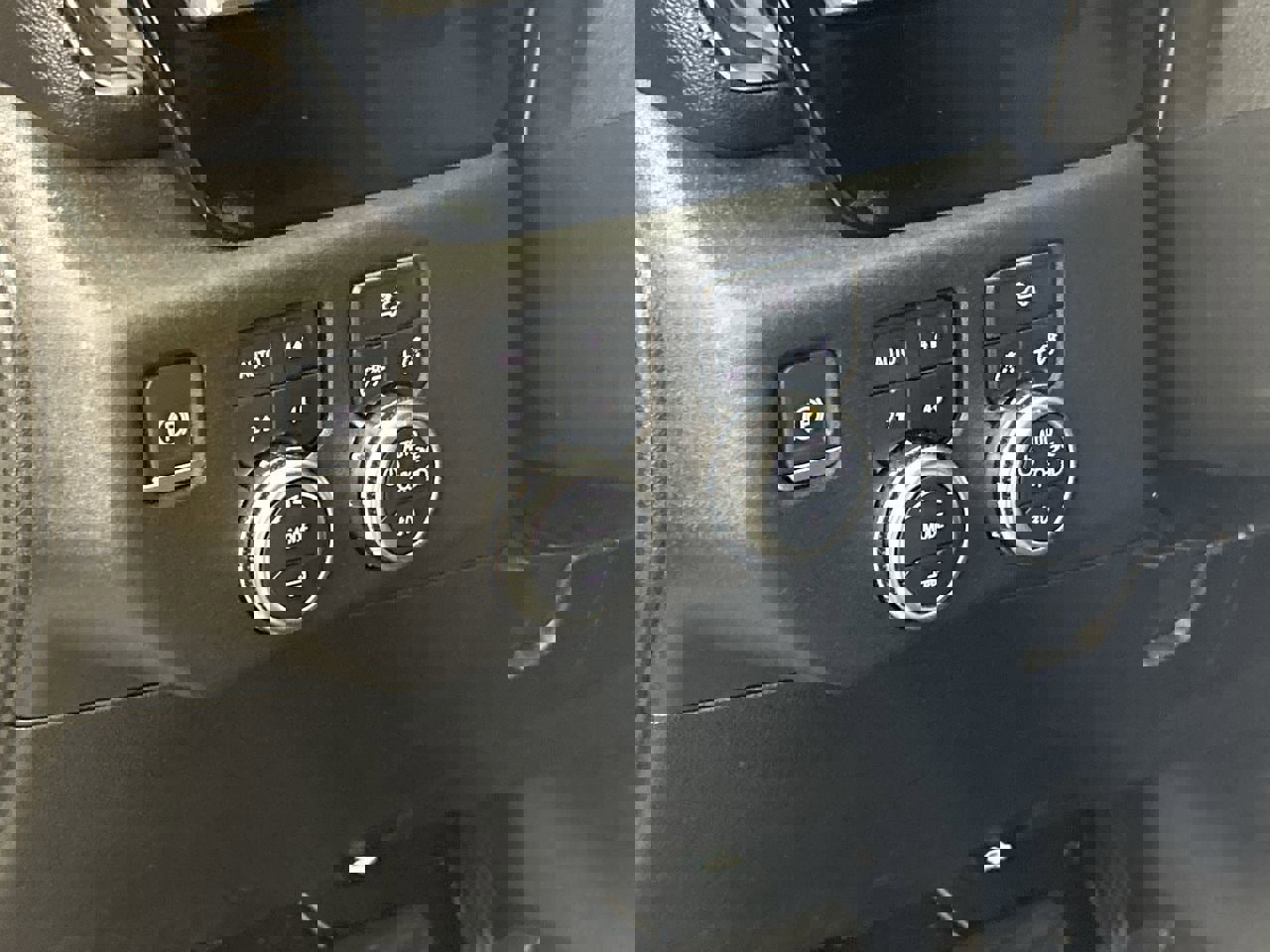 Used 2024 GMC Sierra 1500 Elevation w/ X31 Off-Road Package image 12