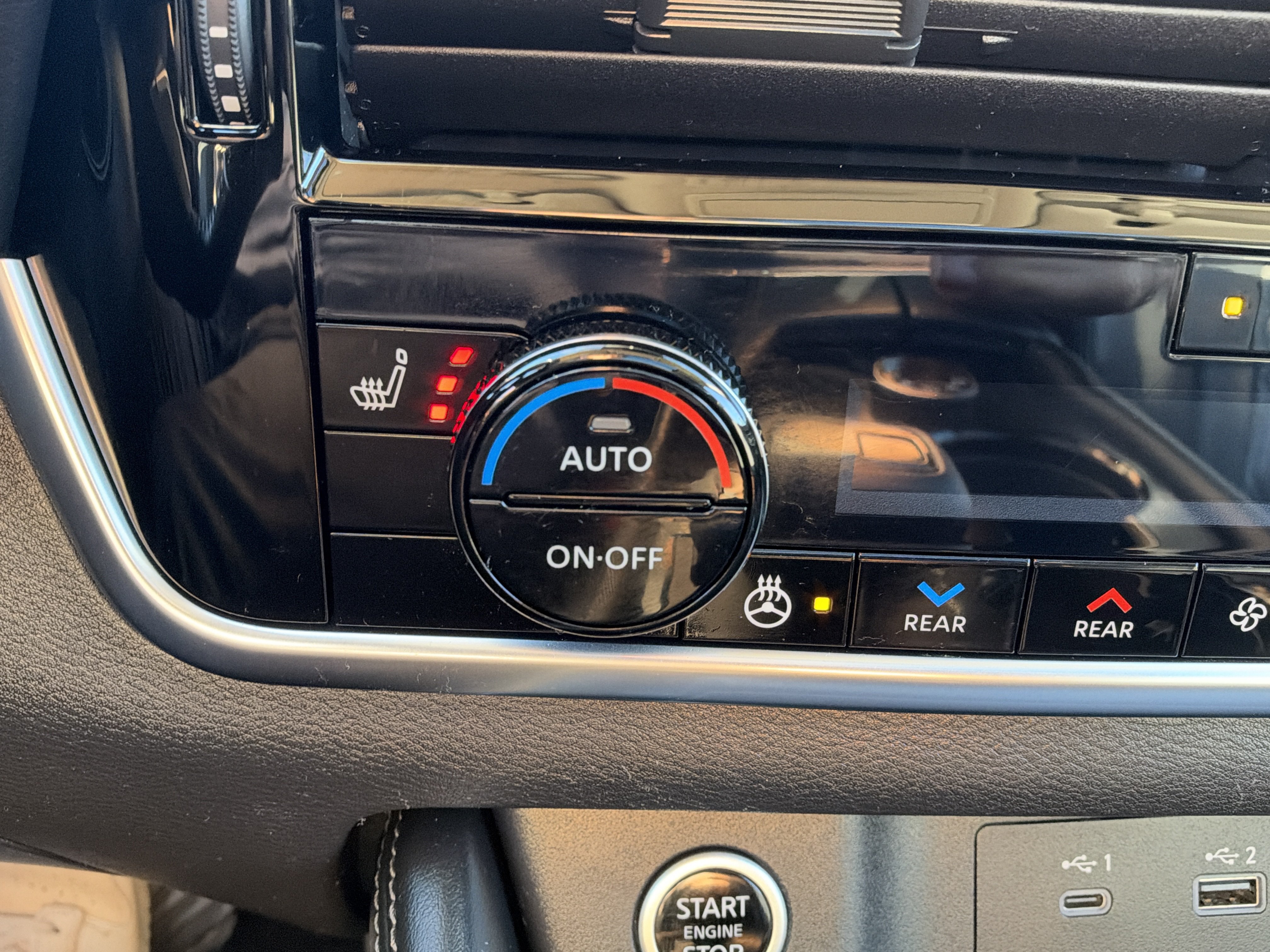 Certified 2023 Nissan Rogue Platinum w/ Platinum Premium Package AWD/4WD image 31