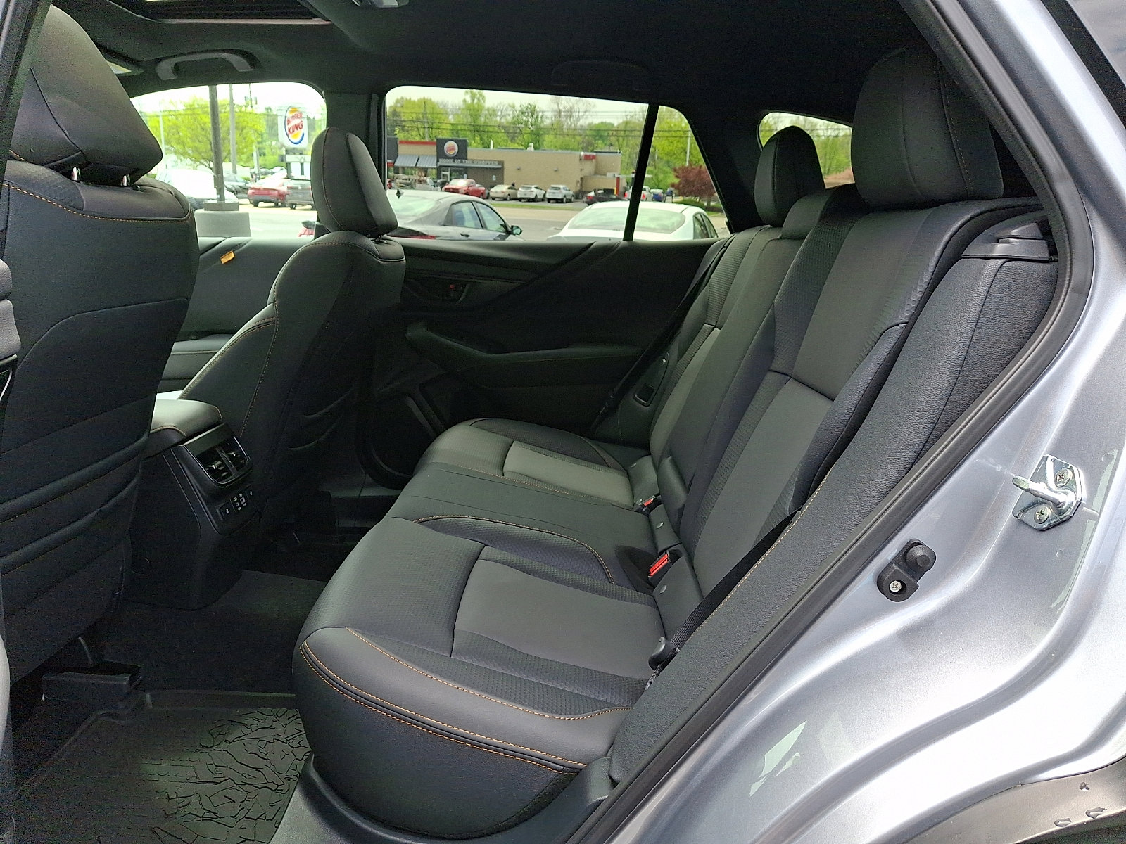 Used 2025 Subaru Outback Wilderness AWD/4WD image 10