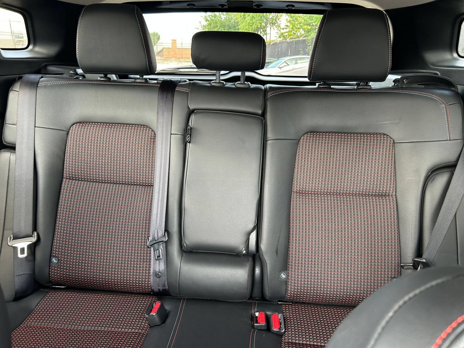 Used 2026 Nissan Kicks SR AWD/4WD image 33