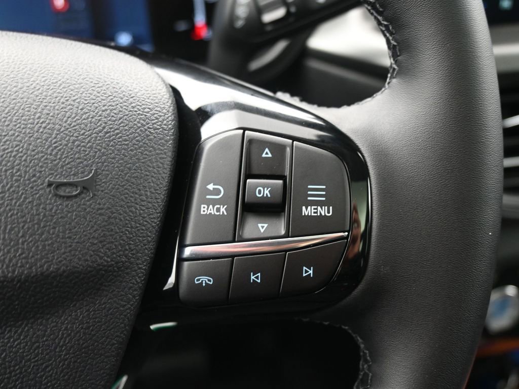 New 2026 Ford Escape SE w/ Class II Trailer Tow Package image 18